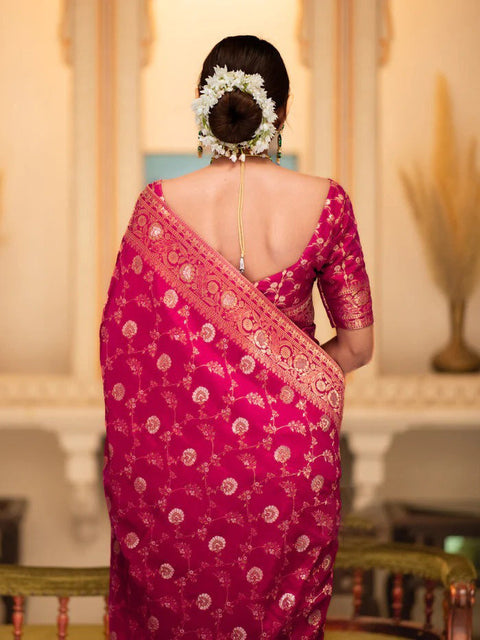 VastraLakshmi Glowing Dark Pink Soft Silk Saree With Gratifying Blouse Piece