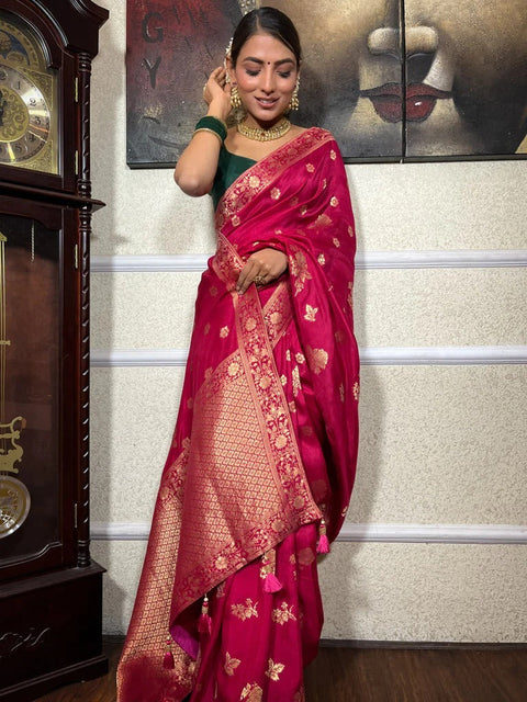 VastraLakshmi Outstanding Dark Pink Soft Silk Saree With Breathtaking Blouse Piece