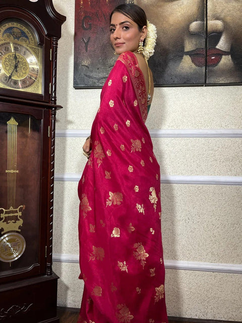 VastraLakshmi Outstanding Dark Pink Soft Silk Saree With Breathtaking Blouse Piece