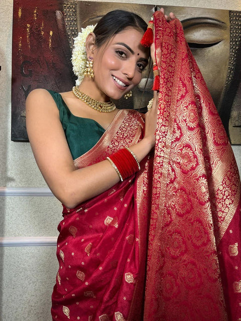 VastraLakshmi Cynosure Red Soft Silk Saree With Fugacious Blouse Piece