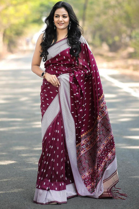 VastraLakshmi Lagniappe Wine Cotton Silk Saree With Desuetude Blouse Piece