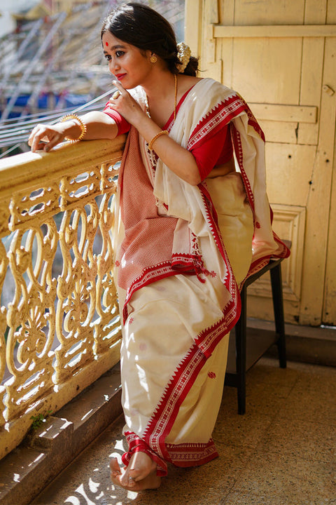 VastraLakshmi Unique Off White Cotton Silk Saree With Ravishing Blouse Piece