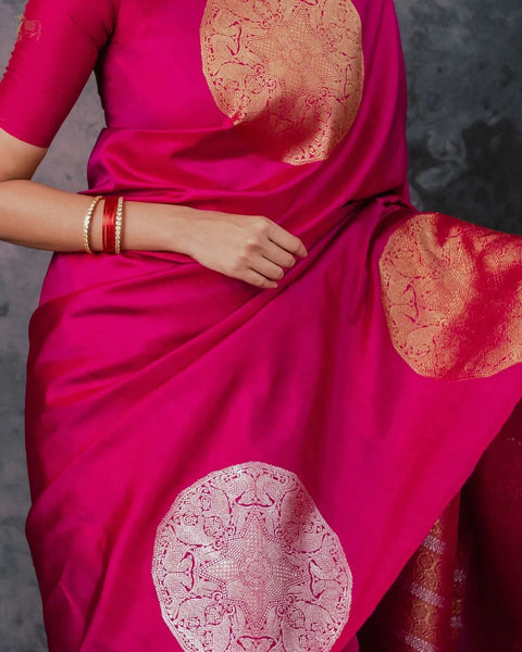 VastraLakshmi Glowing Dark Pink Soft Silk Saree With Attractive Blouse Piece