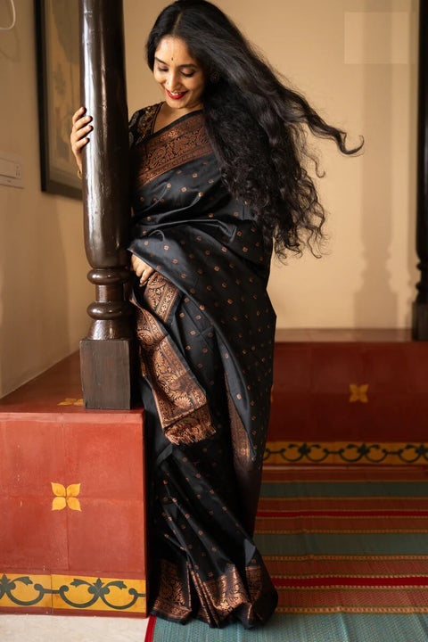 VastraLakshmi Unique Black Soft Silk Saree With Ideal Blouse Piece