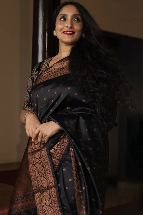 VastraLakshmi Unique Black Soft Silk Saree With Ideal Blouse Piece