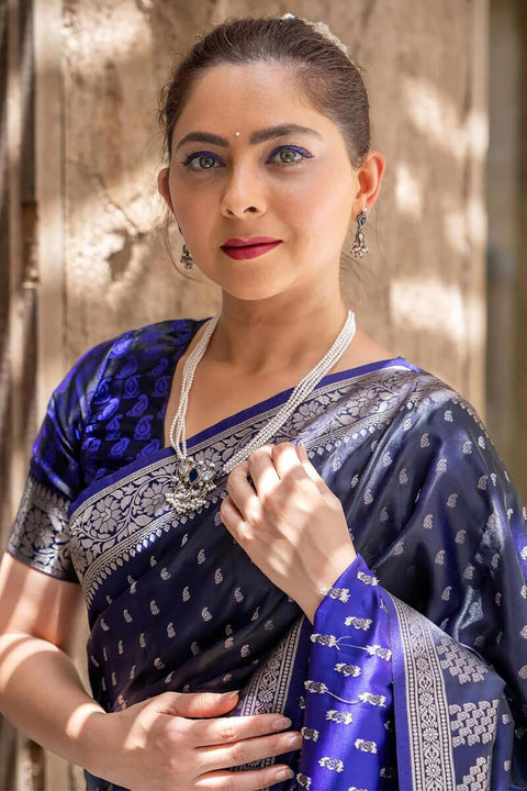 VastraLakshmi Mesmeric Navy Blue Soft Silk Saree With Comely Blouse Piece