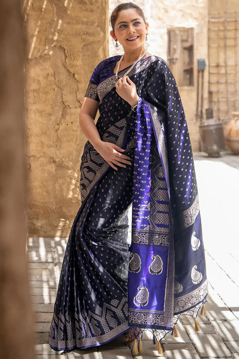 VastraLakshmi Mesmeric Navy Blue Soft Silk Saree With Comely Blouse Piece