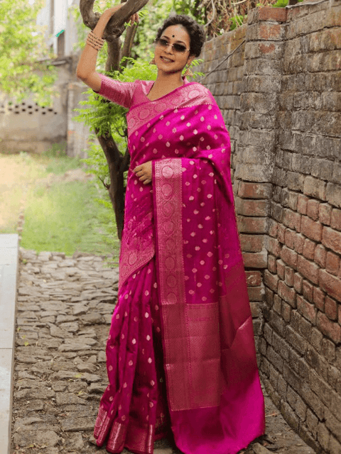 VastraLakshmi Pleasurable Dark Pink Soft Silk Saree With Surreptitious Blouse Piece