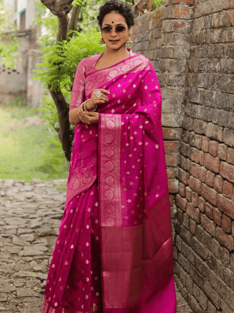 VastraLakshmi Pleasurable Dark Pink Soft Silk Saree With Surreptitious Blouse Piece