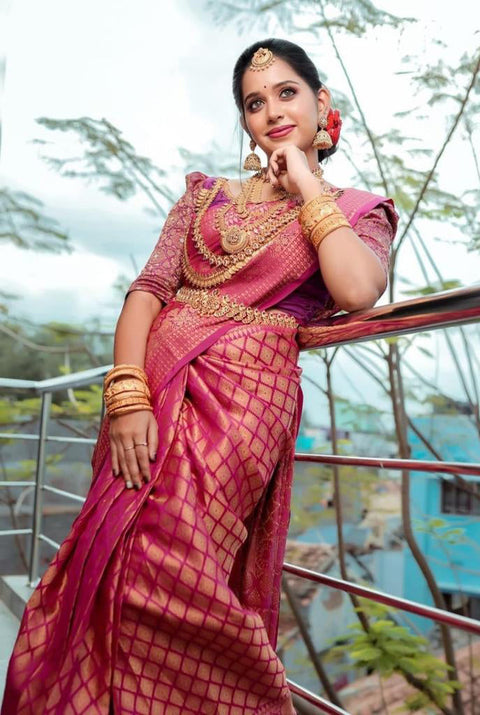 VastraLakshmi Desuetude Dark Pink Soft Silk Saree With Tempting Blouse Piece