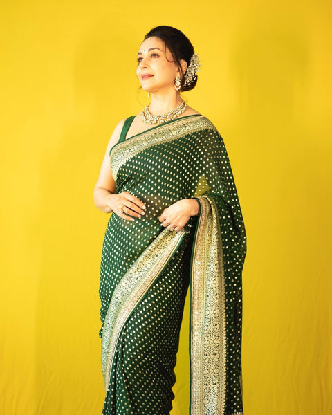 VastraLakshmi Sumptuous Dark Green Soft Silk Saree With Amiable Blouse Piece