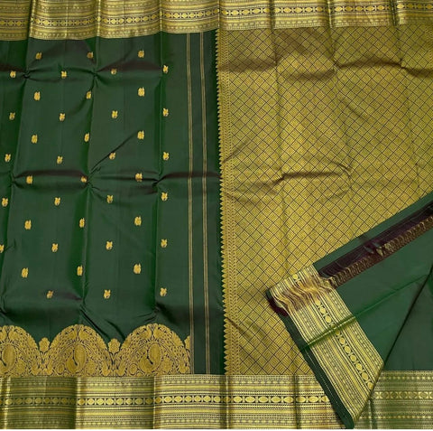 VastraLakshmi Snappy Dark Green Soft Silk Saree With Woebegone Blouse Piece