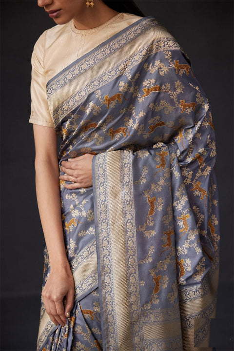 VastraLakshmi Admirable Grey Soft Silk Saree With Denouement Blouse Piece