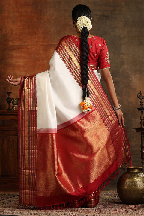 VastraLakshmi Magnetic Off White Soft Silk Saree With Luxuriant Blouse Piece