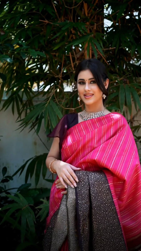 VastraLakshmi Transcendent Dark Pink Soft Silk Saree With Exemplary Blouse Piece