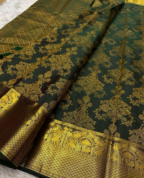 VastraLakshmi Devastating Dark Green Soft Banarasi Silk Saree With Exemplary Blouse Piece