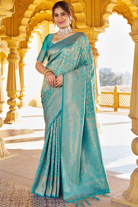 VastraLakshmi Pulsating Sea Green Kanjivaram Silk Saree With Resplendent Blouse Piece