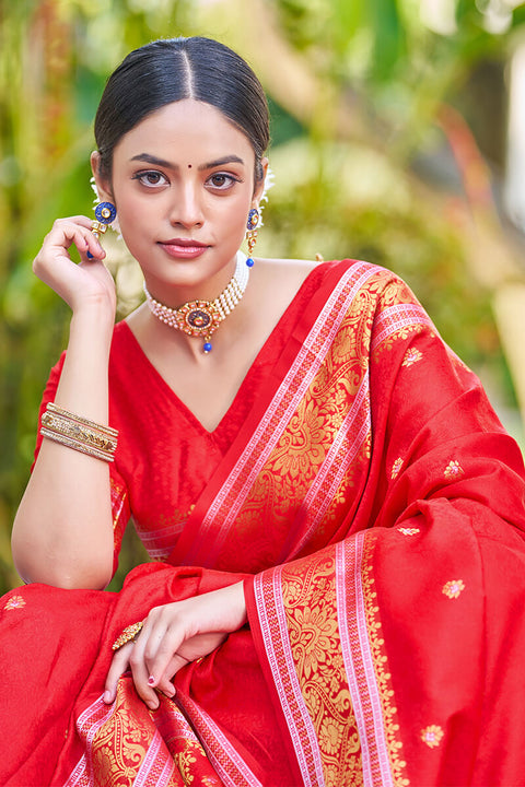 VastraLakshmi Glorious Red Kanjivaram Silk Saree With Confounding Blouse Piece