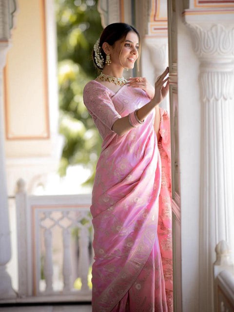 VastraLakshmi Incomparable Baby Pink Pink Soft Silk Saree With Snazzy Blouse Piece