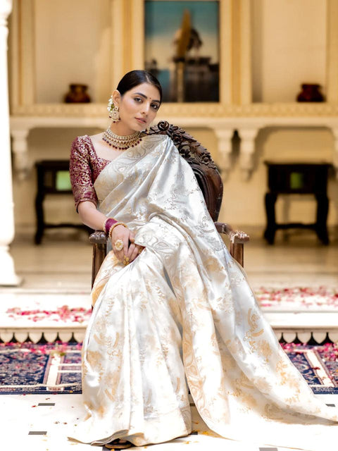 VastraLakshmi Snappy Off White Soft Silk Saree With Transcendent Blouse Piece