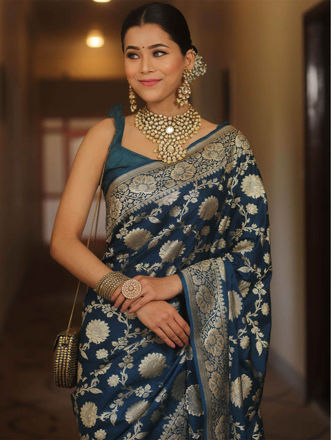 VastraLakshmi Desultory Navy Blue Soft Silk Saree With Lissome Blouse Piece