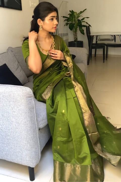 VastraLakshmi Seraglio Green Cotton Silk Saree With Magnificat Blouse Piece