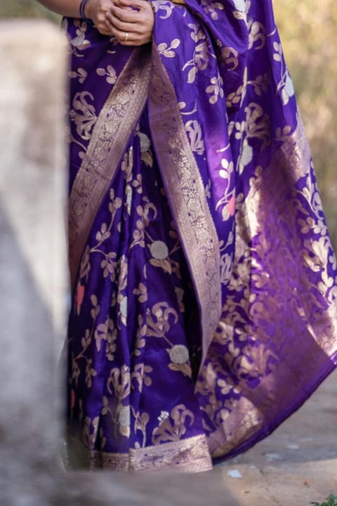 VastraLakshmi Angelic Purple Soft Silk Saree With Devastating Blouse Piece