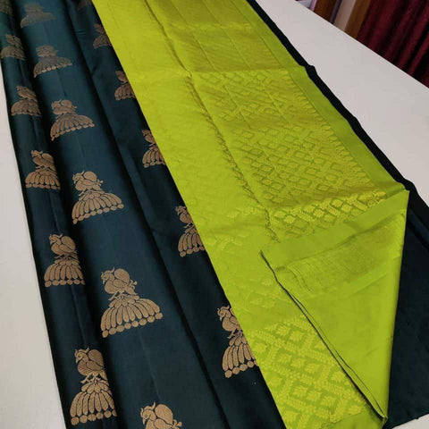 VastraLakshmi Trendy Dark Green Soft Silk Saree With Comely Blouse Piece