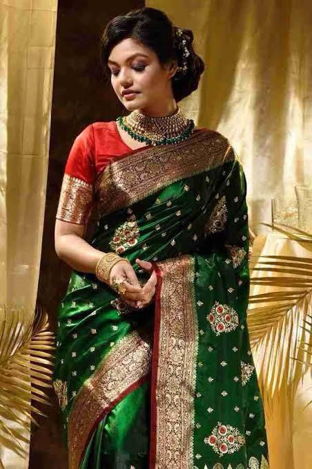 VastraLakshmi Skinny Dark Green Soft Silk Saree With Deserving Blouse Piece