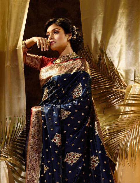 VastraLakshmi Engrossing Navy Blue Soft Silk Saree With Arresting Blouse Piece