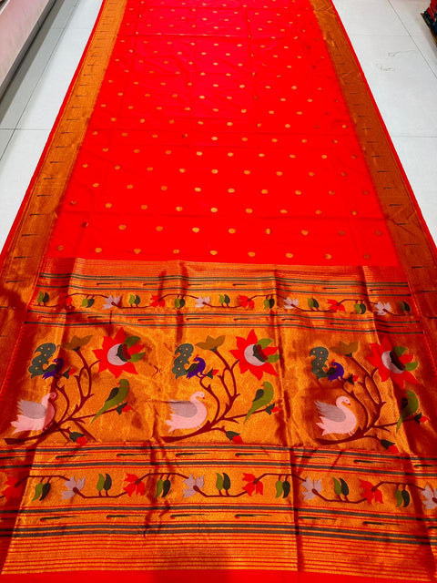 VastraLakshmi Capricious Red Paithani Silk saree With Snappy Blouse Piece