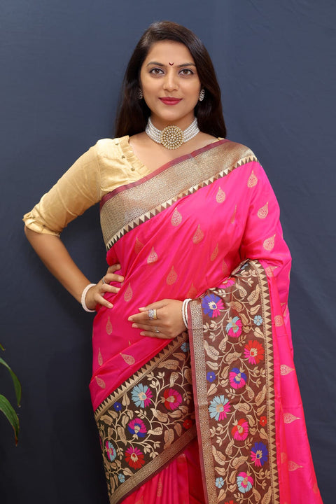 VastraLakshmi Splendiferous Dark Pink Paithani Silk Saree With Mellifluous Blouse Piece