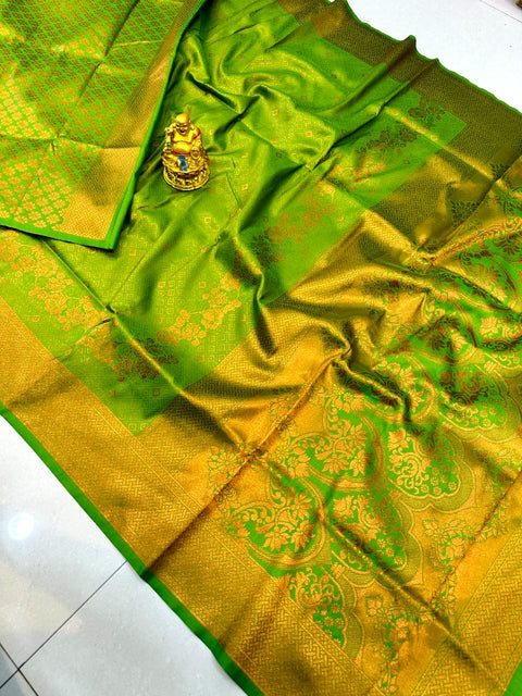 VastraLakshmi Alluring Green Kanjivaram Silk with Rich Blue Blouse Piece