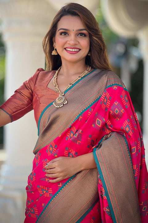 VastraLakshmi Gratifying Dark Pink Paithani Silk Saree With Smart Blouse Piece