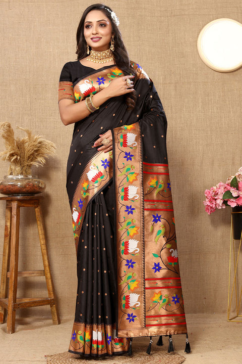 VastraLakshmi Amazing Black Paithani Silk Saree With Capricious Blouse Piece