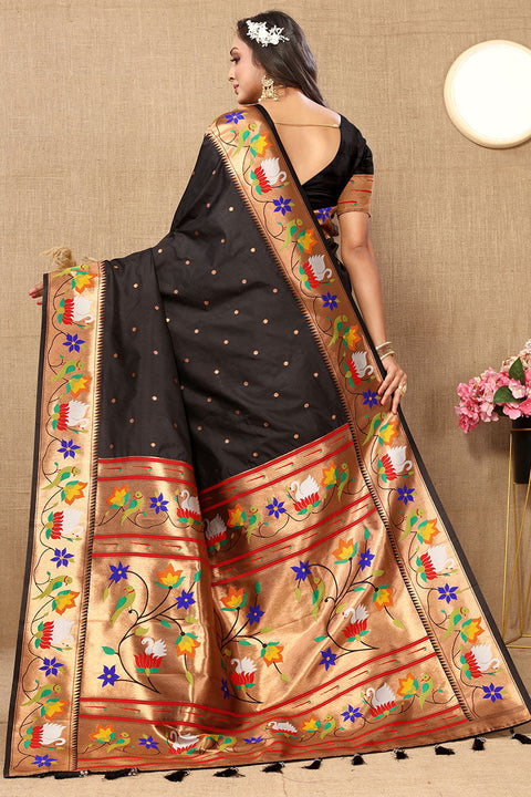 VastraLakshmi Amazing Black Paithani Silk Saree With Capricious Blouse Piece