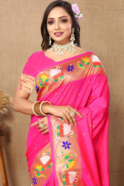 VastraLakshmi Elision Magenta Paithani Silk Saree With Lissome Blouse Piece