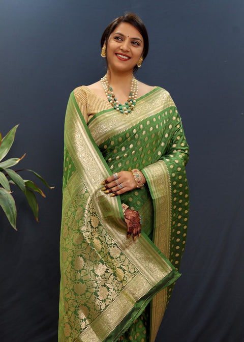 VastraLakshmi Woebegone Green Soft Banarasi Silk Saree With Confounding Blouse Piece