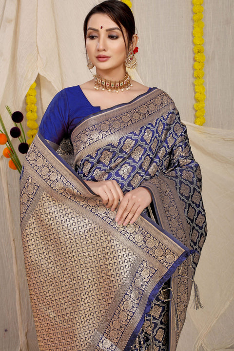 VastraLakshmi Excellent Navy Blue Kanjivaram Silk With Delectable Blouse Piece