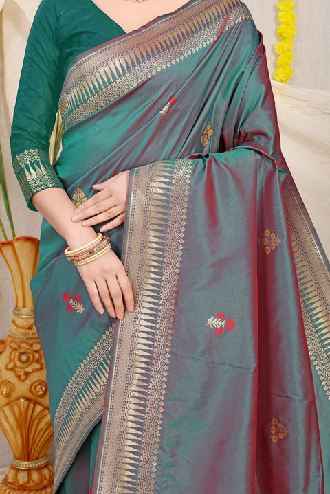 VastraLakshmi Flaunt Grey Banarasi Silk Saree With Magnetic Blouse Piece