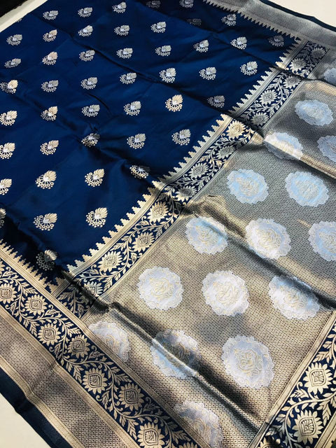 VastraLakshmi Devastating Navy Blue Kanjivaram Silk With Effervescent Blouse Piece