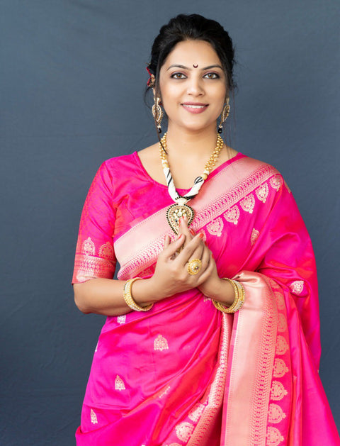 VastraLakshmi Phenomenal Dark Pink Banarasi Silk Saree With Classic Blouse Piece