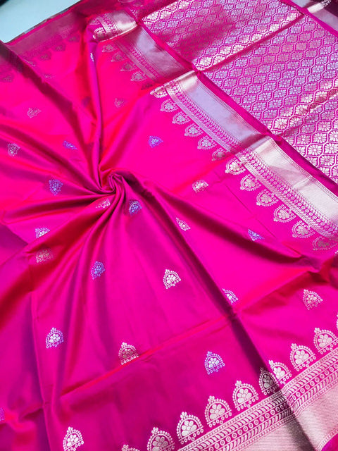 VastraLakshmi Phenomenal Dark Pink Banarasi Silk Saree With Classic Blouse Piece