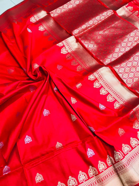 VastraLakshmi Invaluable Red Banarasi Silk Saree With Classic Blouse Piece