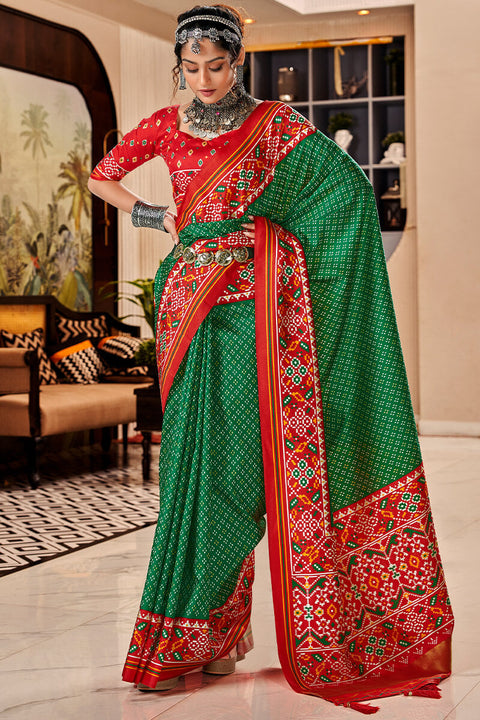 VastraLakshmi Denouement Dark Green Patola Silk Saree with Moiety Blouse Piece