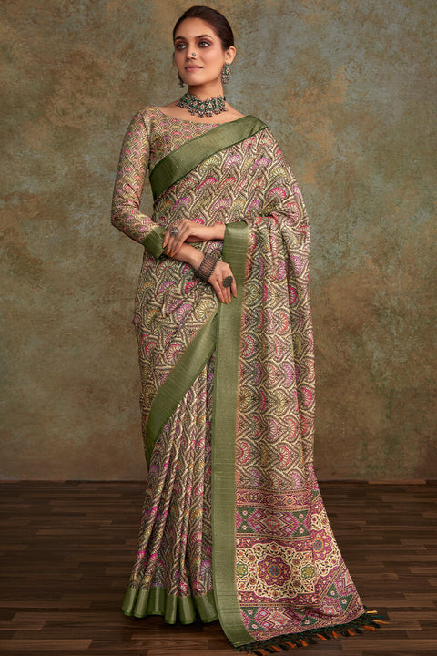 VastraLakshmi Sonorous Green Digital Printed Soft Silk Saree With Glamorous Blouse Piece