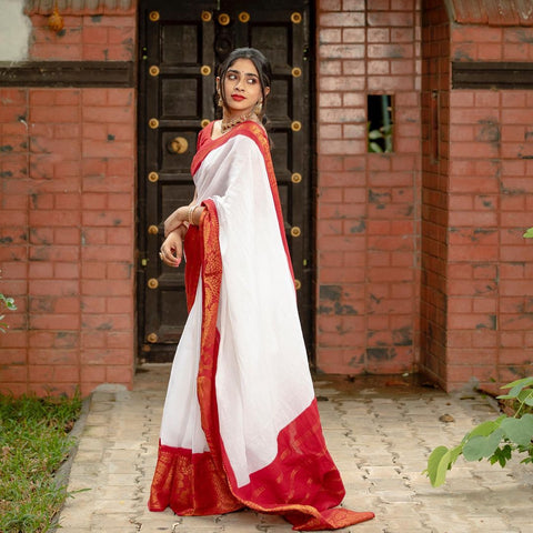 VastraLakshmi Outstanding White Soft Silk Saree With Snappy Blouse Piece