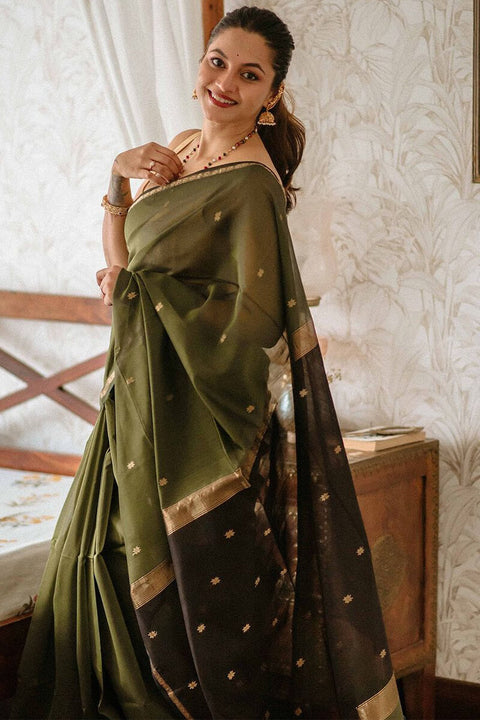 VastraLakshmi Precious Green Cotton Silk Saree With Gratifying Blouse Piece