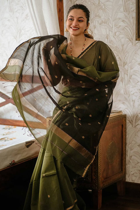 VastraLakshmi Precious Green Cotton Silk Saree With Gratifying Blouse Piece