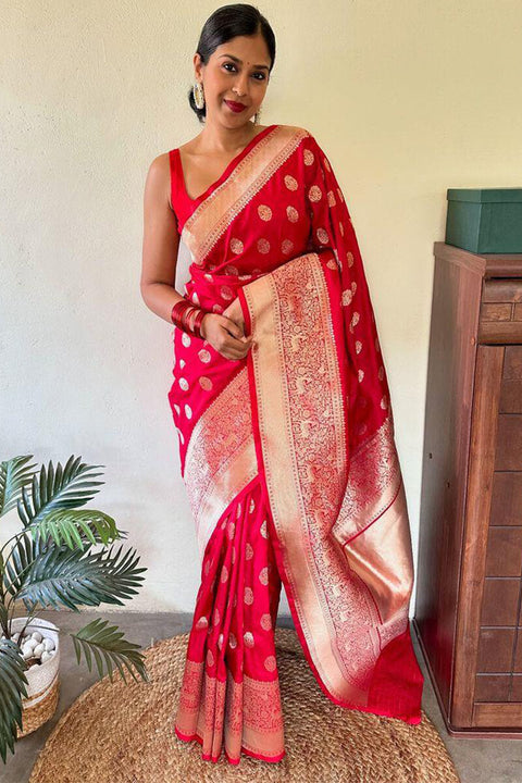 VastraLakshmi Dissemble Red Soft Silk Saree With Bewitching Blouse Piece